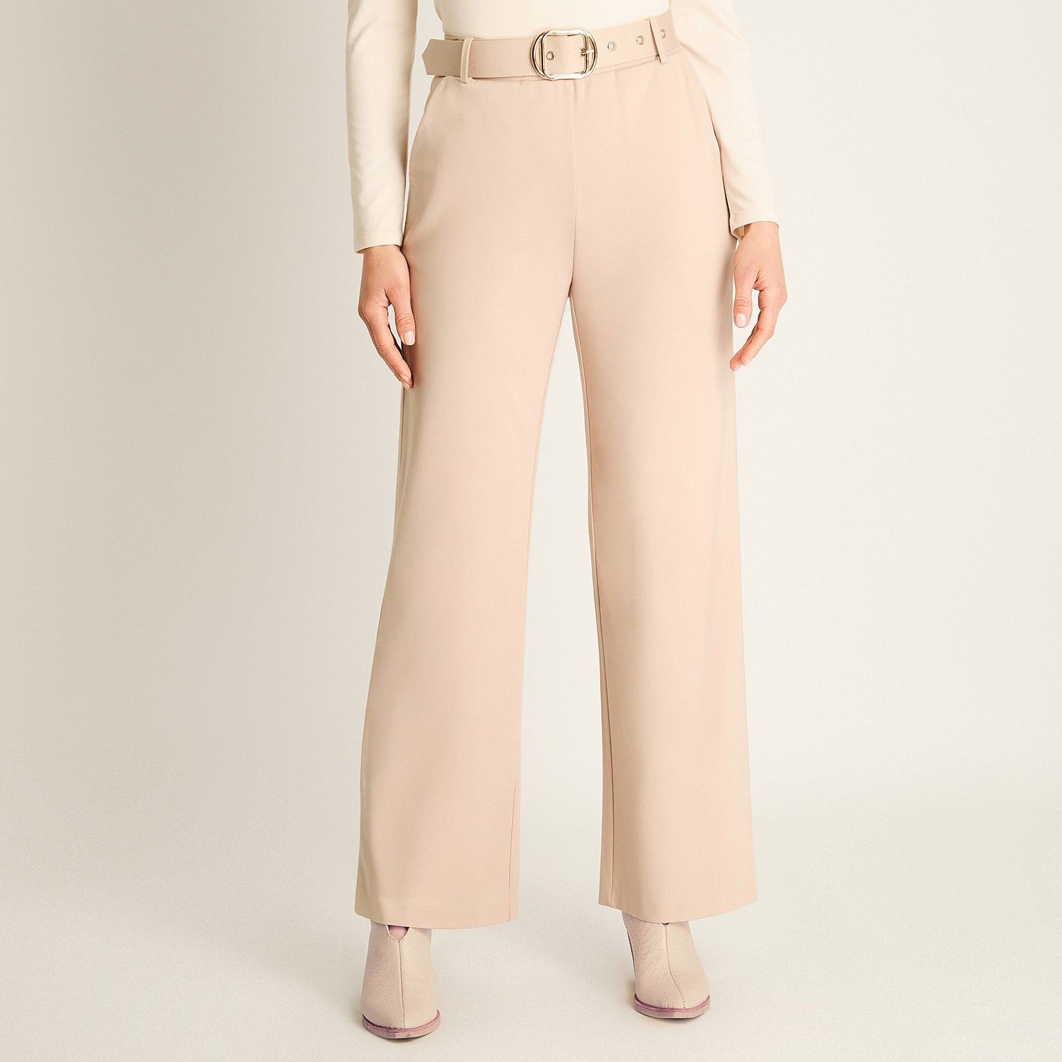 Pantalón Formal Beige Corte Recto con Cinturón